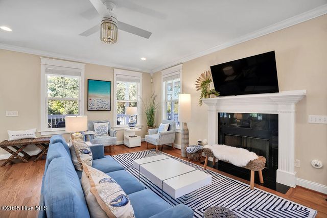 805 E Yacht Drive, Oak Island, NC 28465