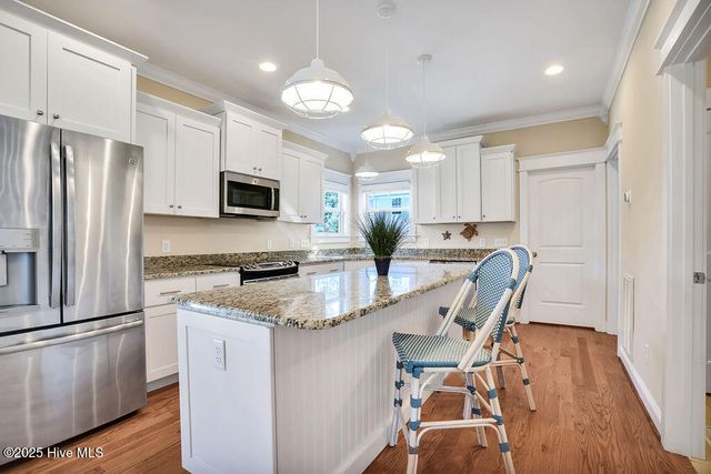 805 E Yacht Drive, Oak Island, NC 28465