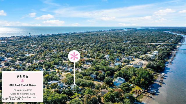 805 E Yacht Drive, Oak Island, NC 28465