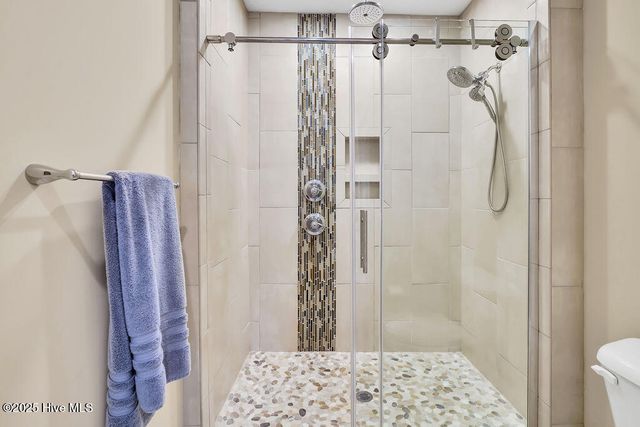 805 E Yacht Drive, Oak Island, NC 28465