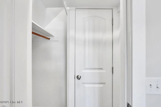 805 E Yacht Drive, Oak Island, NC 28465