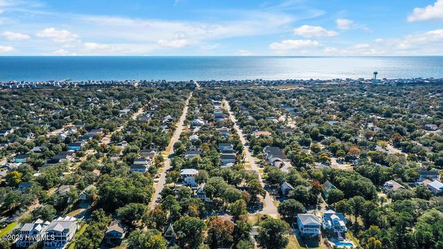 805 E Yacht Drive, Oak Island, NC 28465