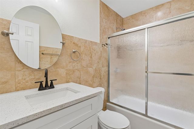 1105 W YUKON STREET, Tampa, FL 33604