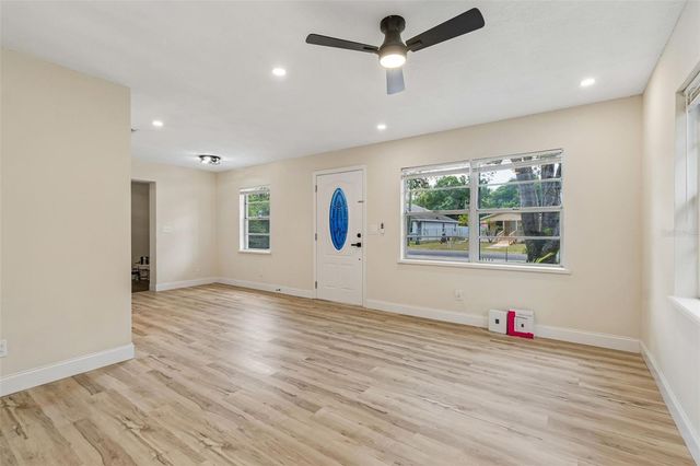 1105 W YUKON STREET, Tampa, FL 33604