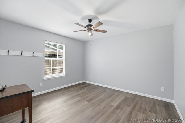 1004 N Willow Avenue, Broken Arrow, OK 74012