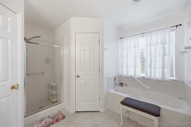 1004 N Willow Avenue, Broken Arrow, OK 74012