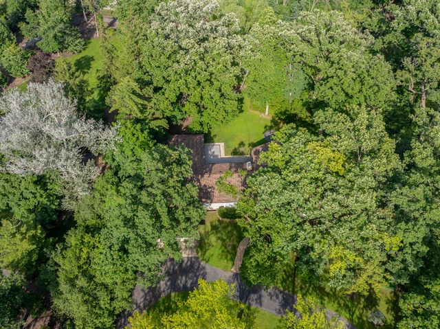1355 Woodland Lane, Riverwoods, IL 60015