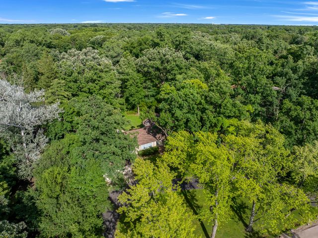 1355 Woodland Lane, Riverwoods, IL 60015
