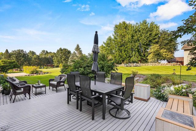 7600 Suffolk Down, Sun Prairie, WI 53590