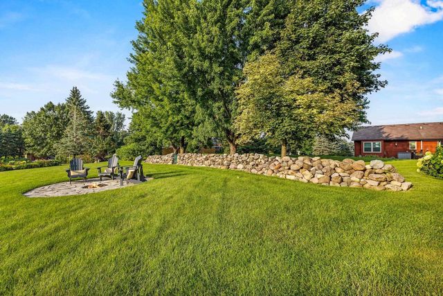 7600 Suffolk Down, Sun Prairie, WI 53590