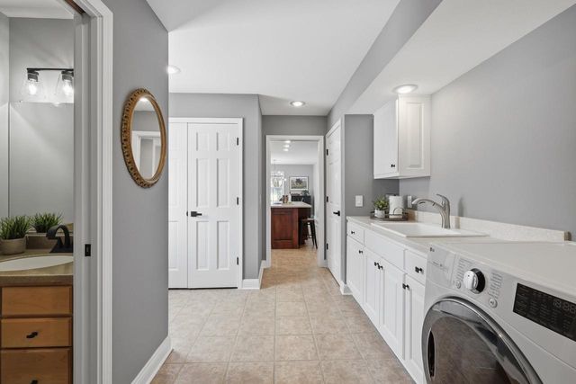 7600 Suffolk Down, Sun Prairie, WI 53590