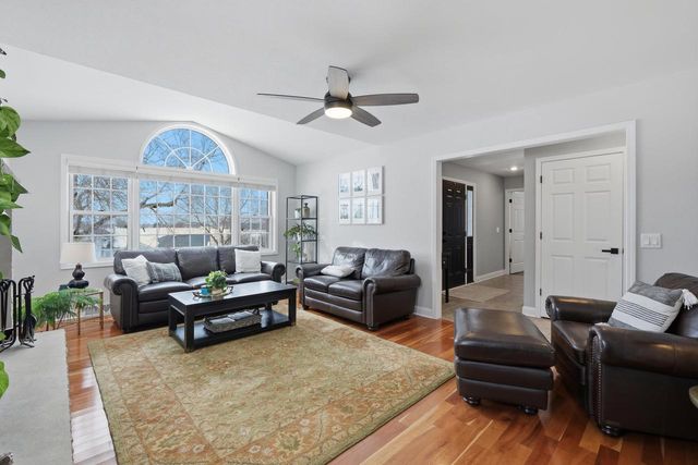 7600 Suffolk Down, Sun Prairie, WI 53590