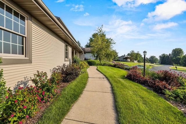 7600 Suffolk Down, Sun Prairie, WI 53590