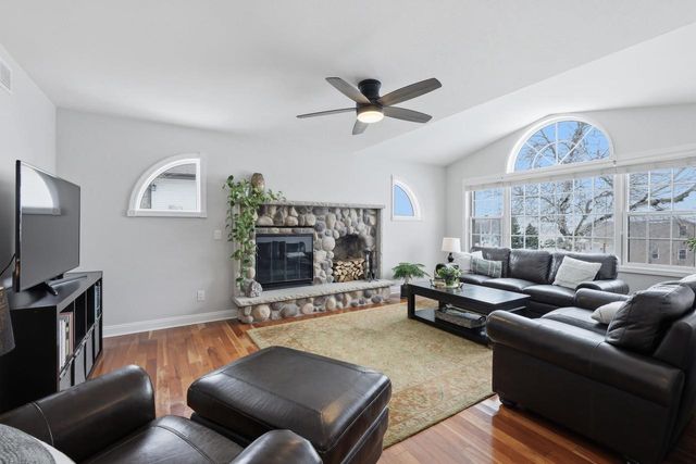 7600 Suffolk Down, Sun Prairie, WI 53590