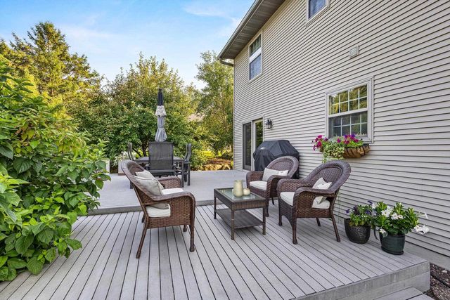 7600 Suffolk Down, Sun Prairie, WI 53590