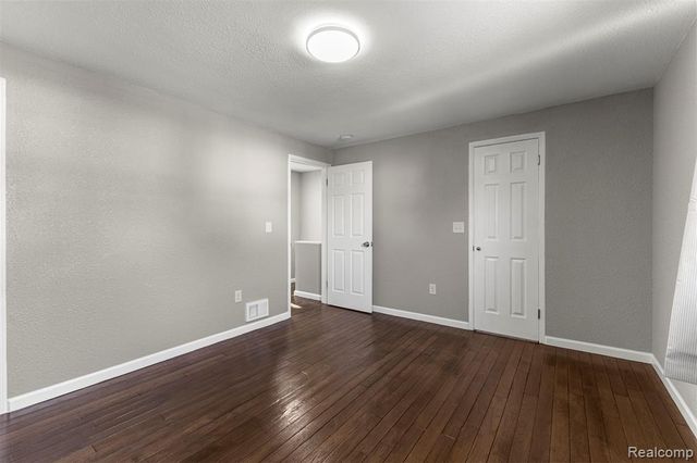 10838 Nottingham Road, Detroit, MI 48224