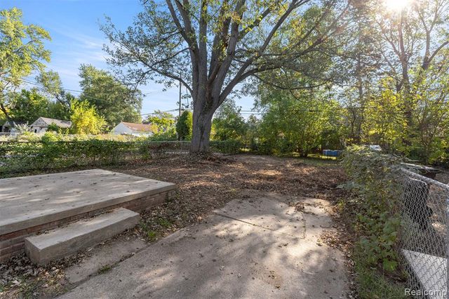 10838 Nottingham Road, Detroit, MI 48224