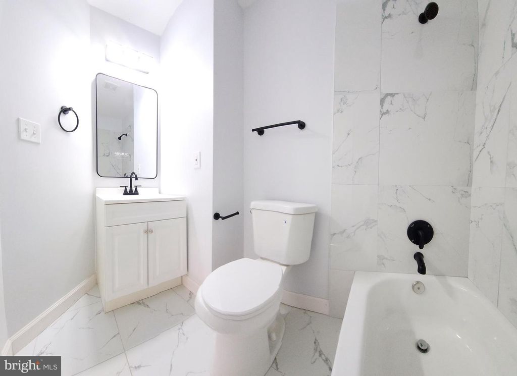 Image 16 of property listing at 13028 SALFORD TER, Upper Marlboro, MD 20772