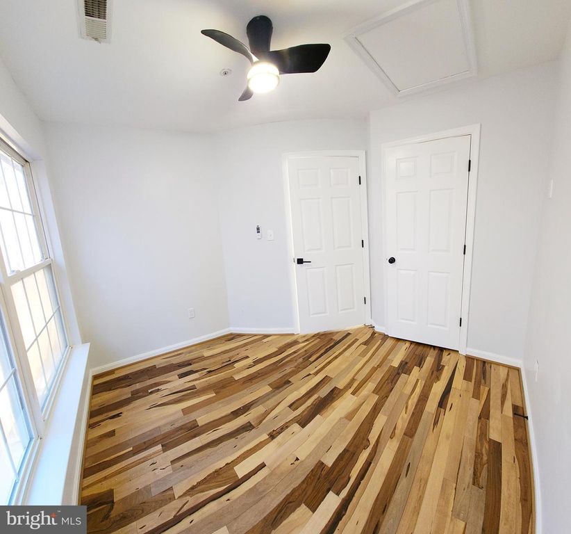 Image 18 of property listing at 13028 SALFORD TER, Upper Marlboro, MD 20772