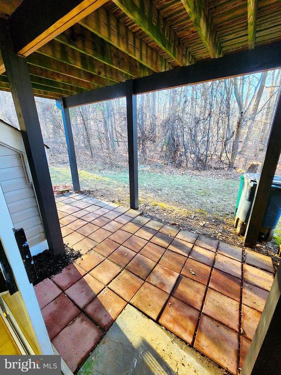 Image 39 of property listing at 13028 SALFORD TER, Upper Marlboro, MD 20772
