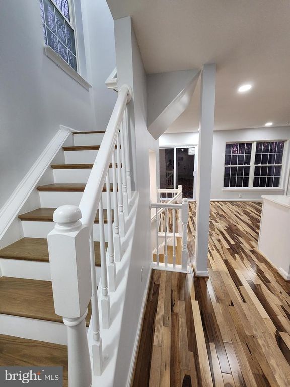 Image 6 of property listing at 13028 SALFORD TER, Upper Marlboro, MD 20772