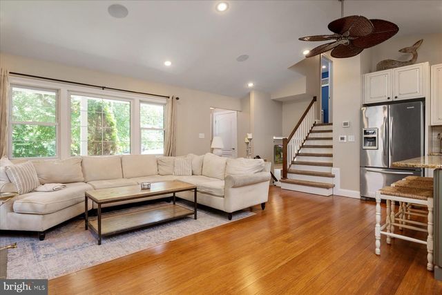 1134 VALLEY DR, Pasadena, MD 21122