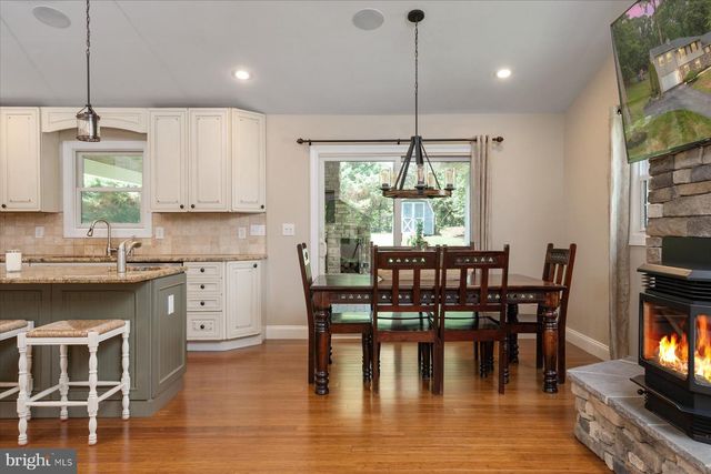 1134 VALLEY DR, Pasadena, MD 21122