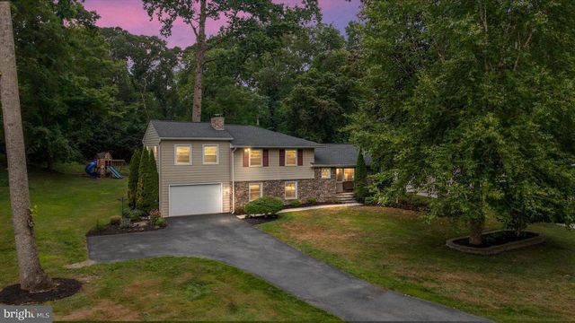 1134 VALLEY DR, Pasadena, MD 21122