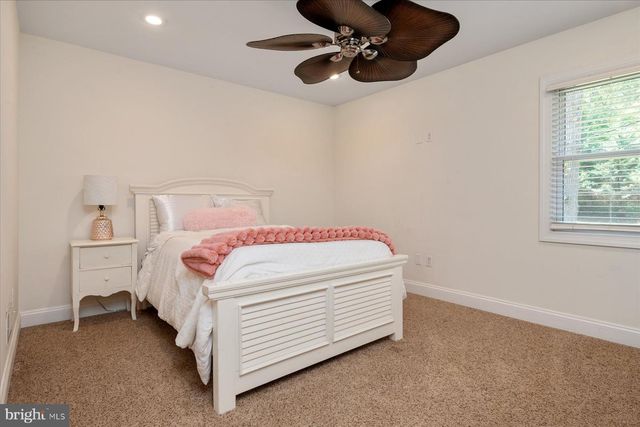 1134 VALLEY DR, Pasadena, MD 21122