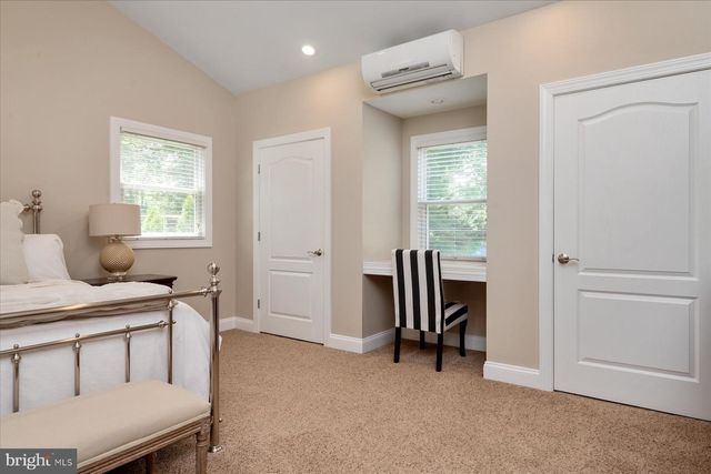 1134 VALLEY DR, Pasadena, MD 21122