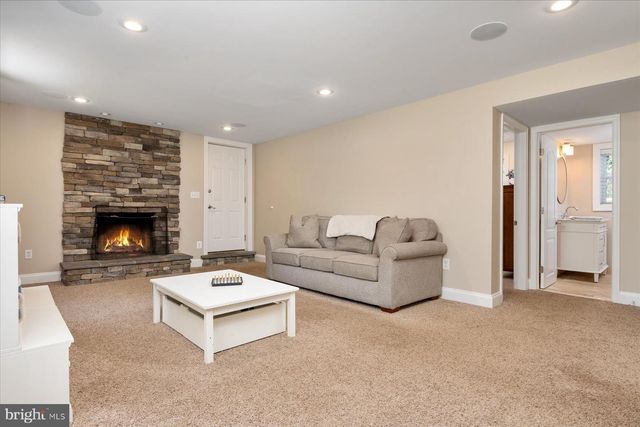 1134 VALLEY DR, Pasadena, MD 21122