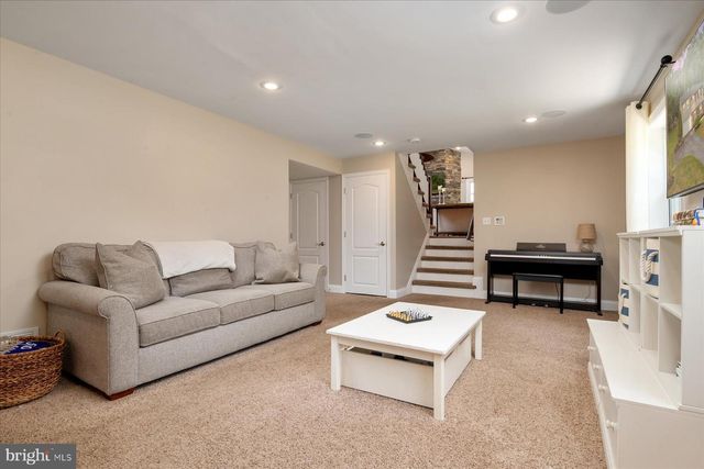 1134 VALLEY DR, Pasadena, MD 21122
