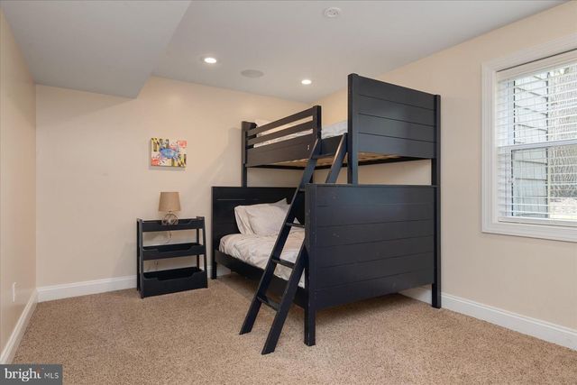 1134 VALLEY DR, Pasadena, MD 21122