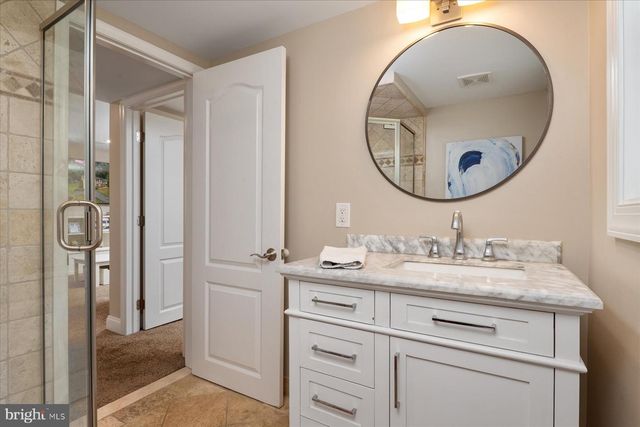 1134 VALLEY DR, Pasadena, MD 21122