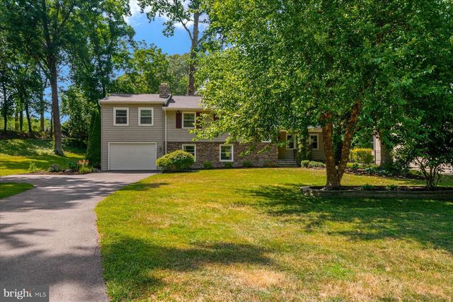 1134 VALLEY DR, Pasadena, MD 21122