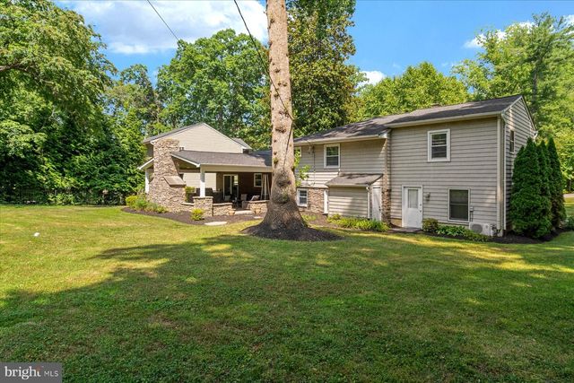 1134 VALLEY DR, Pasadena, MD 21122