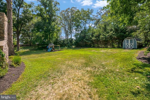 1134 VALLEY DR, Pasadena, MD 21122