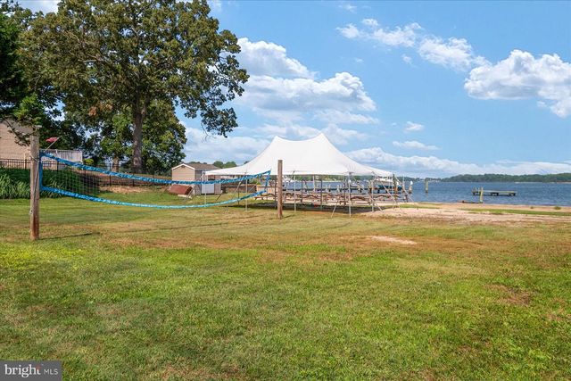 1134 VALLEY DR, Pasadena, MD 21122
