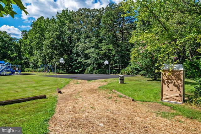 1134 VALLEY DR, Pasadena, MD 21122