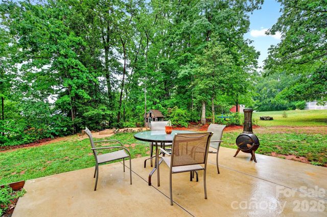 132 Maple Ridge Drive, Old Fort, NC 28762