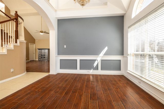 111 Ithaca Court, Arlington, TX 76002