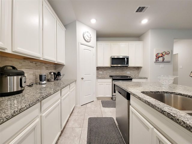 6523 Fiddlewood Thicket Lane, Katy, TX 77449