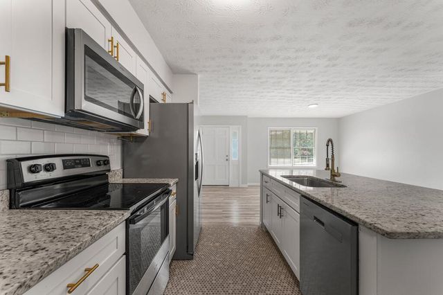 5511 Canberra Avenue, Columbus, GA 31909