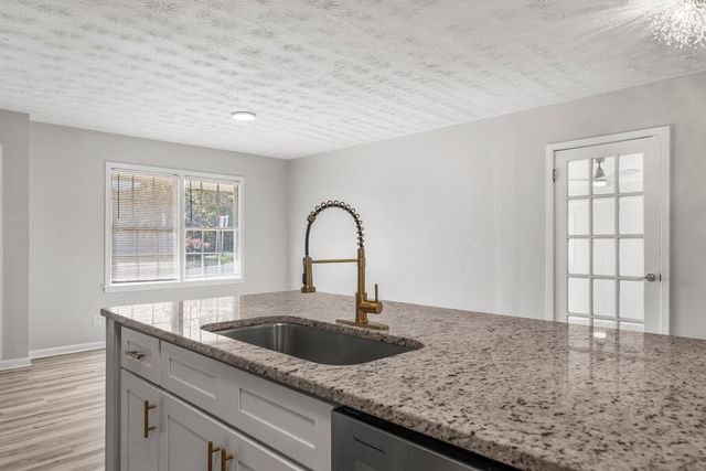 5511 Canberra Avenue, Columbus, GA 31909