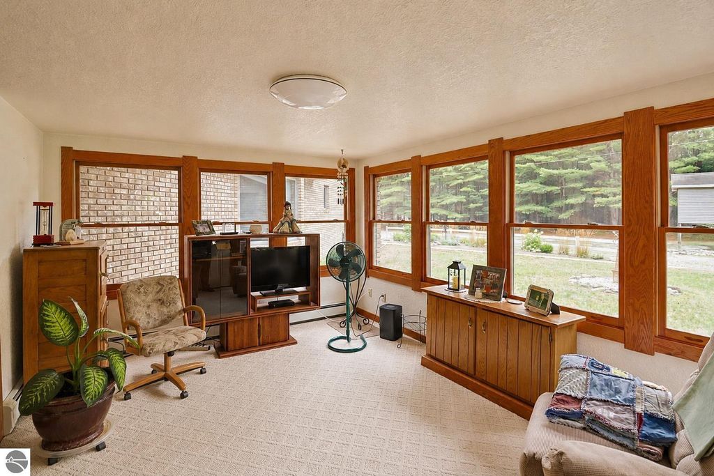 Image 15 of property listing at 5785 W Isabella Road, Mt Pleasant, MI 48858