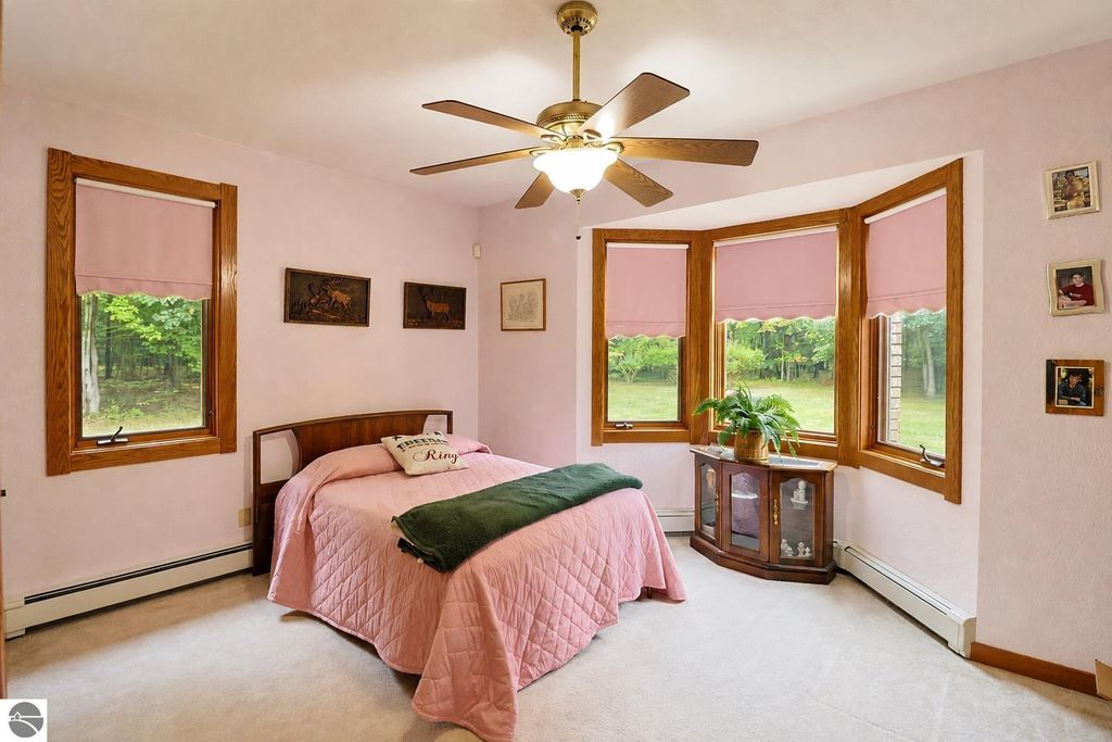 Image 17 of property listing at 5785 W Isabella Road, Mt Pleasant, MI 48858