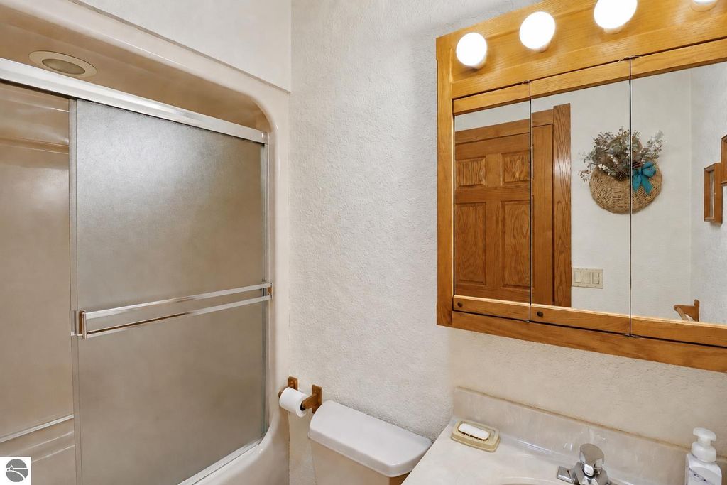 Image 19 of property listing at 5785 W Isabella Road, Mt Pleasant, MI 48858