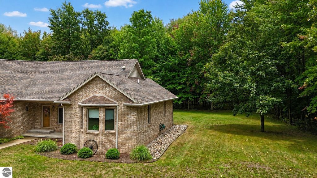 Image 31 of property listing at 5785 W Isabella Road, Mt Pleasant, MI 48858