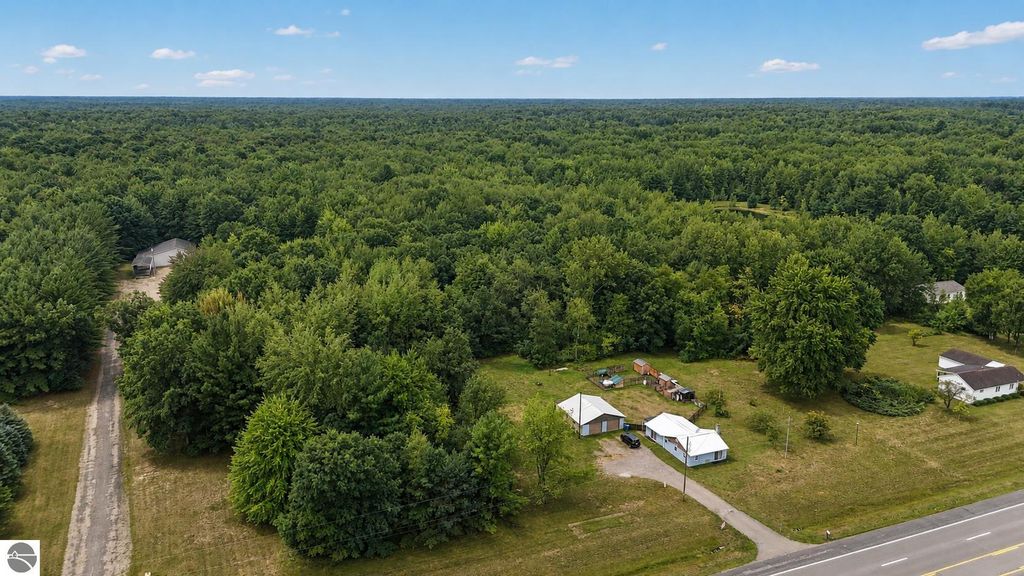 Image 34 of property listing at 5785 W Isabella Road, Mt Pleasant, MI 48858