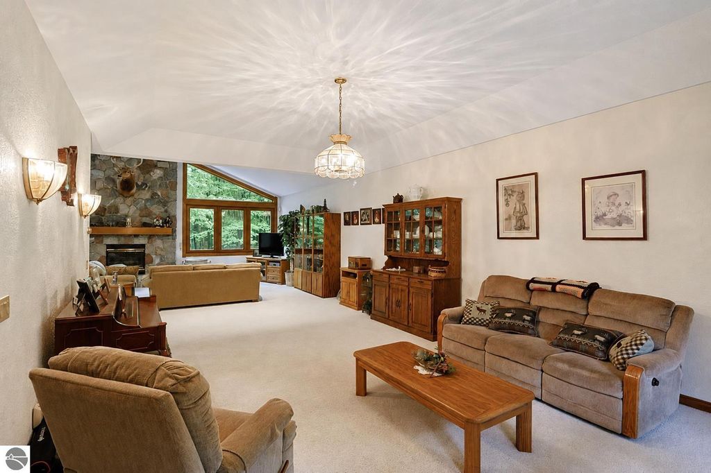 Image 5 of property listing at 5785 W Isabella Road, Mt Pleasant, MI 48858